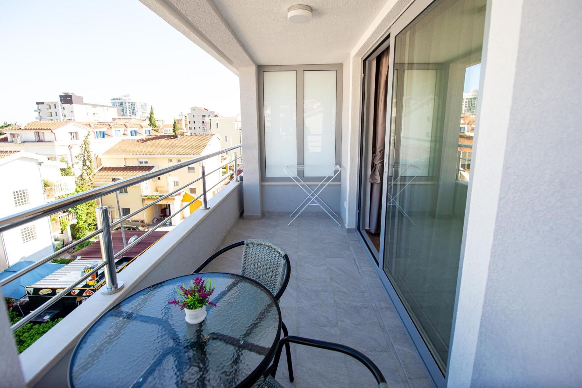 Apartments Sirena Будва Екстер'єр фото