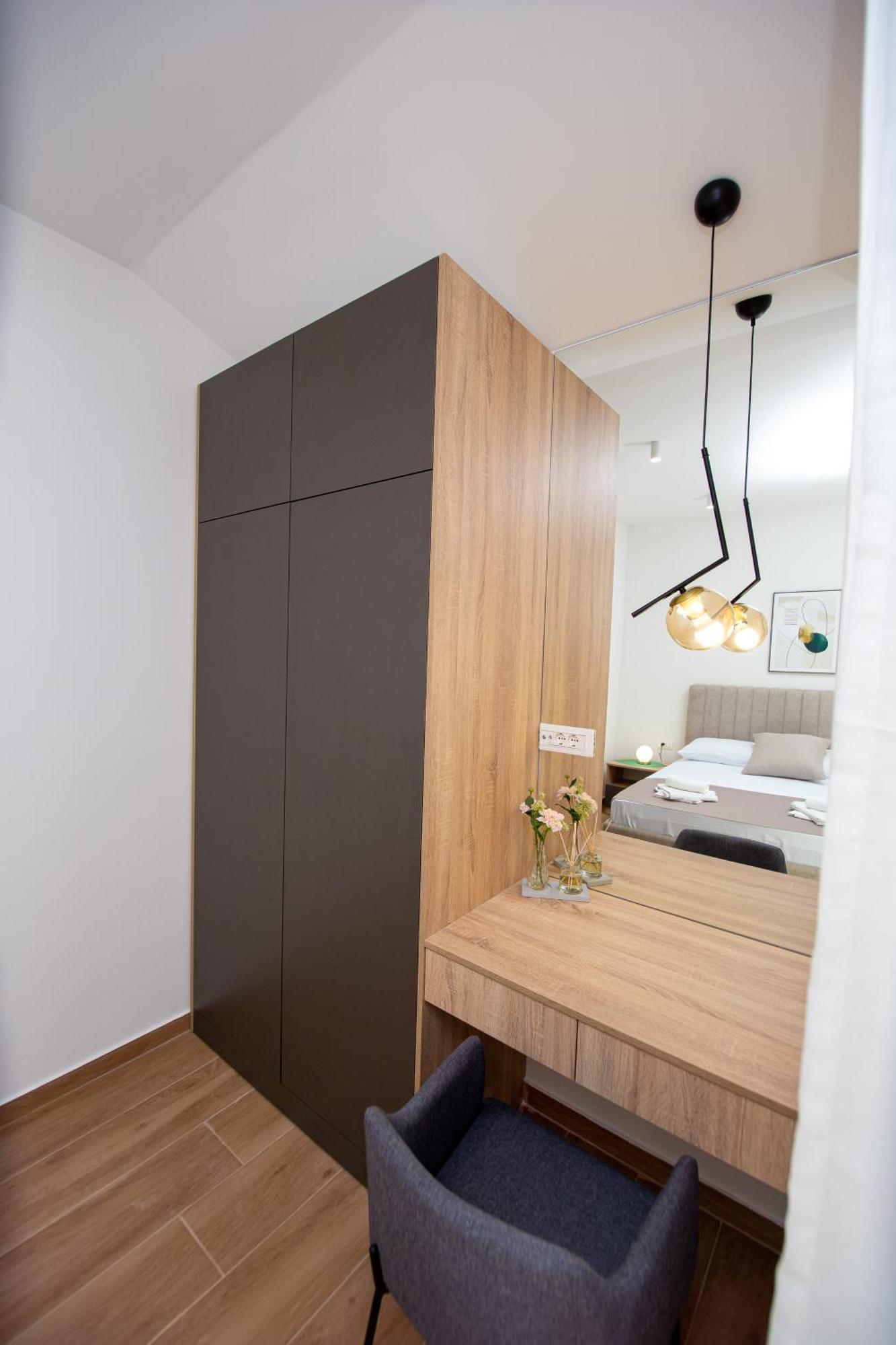 Apartments Sirena - Modern Stay With Free Parking Будва Екстер'єр фото