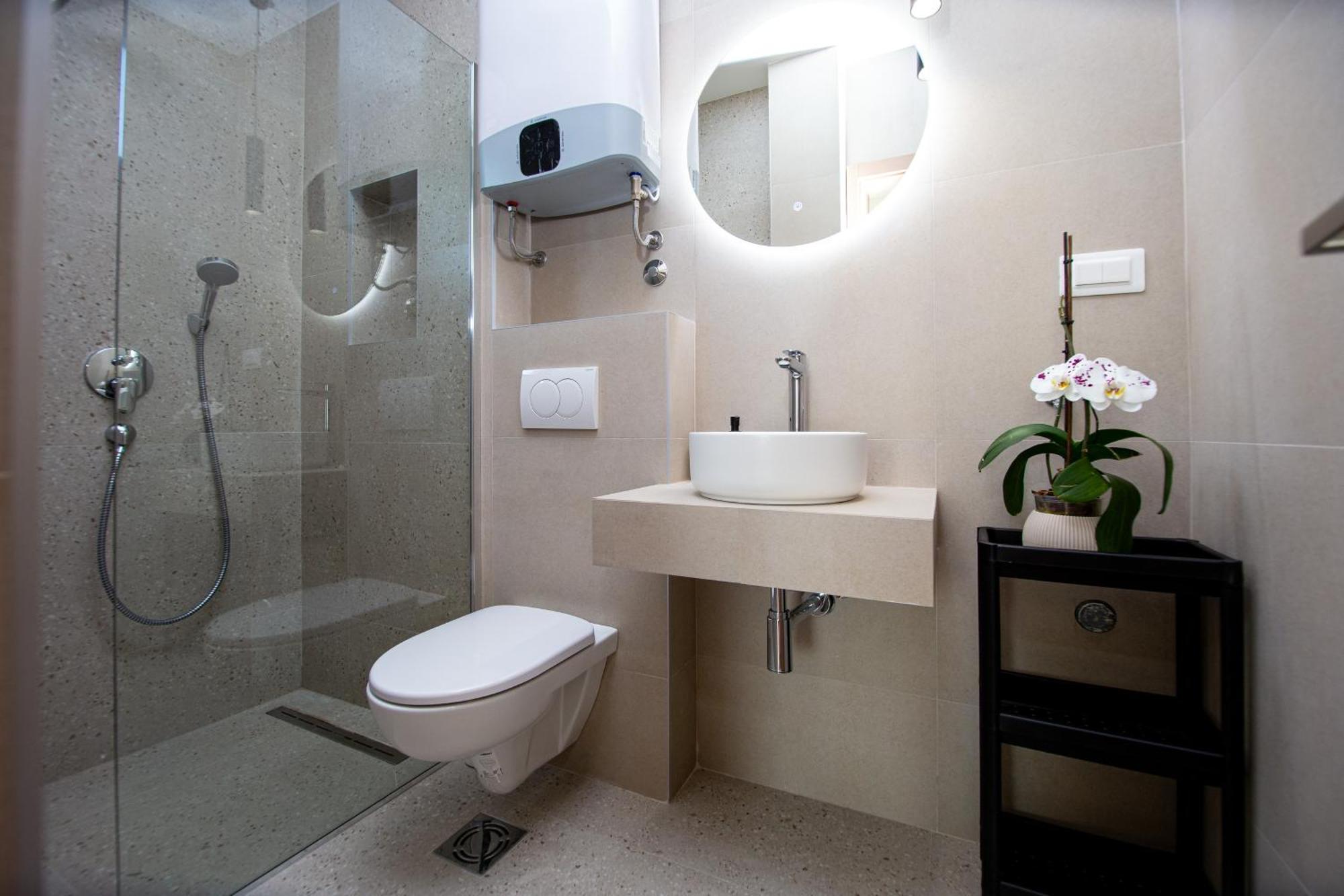 Apartments Sirena - Modern Stay With Free Parking Будва Екстер'єр фото