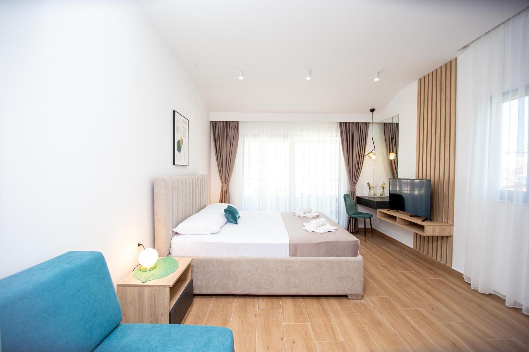 Apartments Sirena - Modern Stay With Free Parking Будва Екстер'єр фото