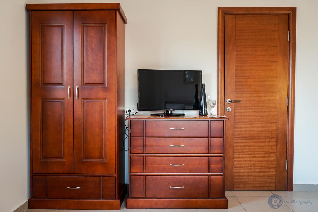 Apartments Sirena - Modern Stay With Free Parking Будва Екстер'єр фото